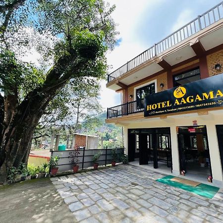 Hotel Aagaman - Best Family Hotel In 반디푸르 외부 사진